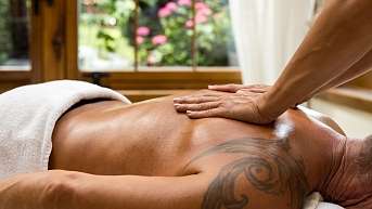 Massage im Garten SPA