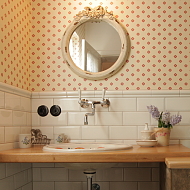 Badezimmer mit Dusche und WC