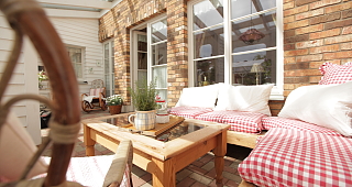 sonnige Südterrasse