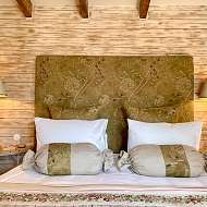 Doppelbett im separaten Schlafzimmer