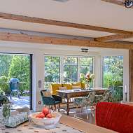 heller geräumiger Ess- und Wohnbereich in der Ferienwohnung VIELMEER