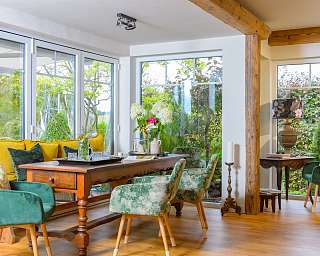 heller Essbereich in der Ferienwohnung VIELMEER