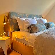 hochwertige Betten 2-4 Doppelbetten möglich