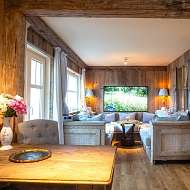 Turmsuite Blick zum Wohnzimmer